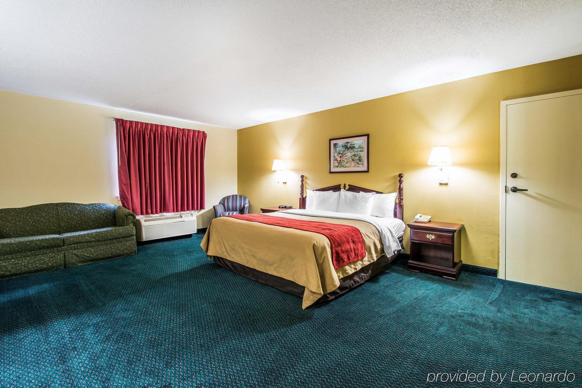 Super 8 By Wyndham Montgomery I-65 Eksteriør billede