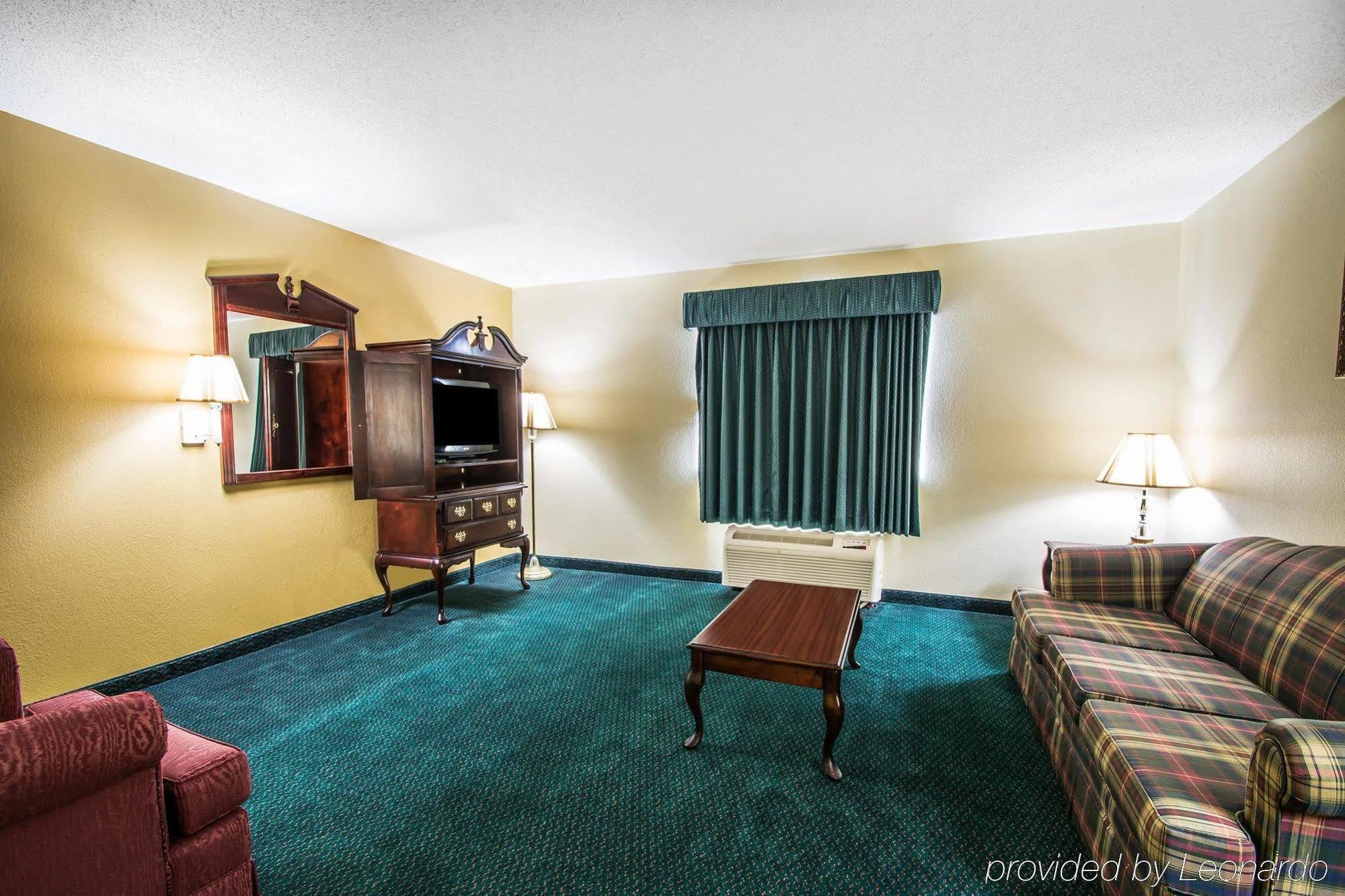 Super 8 By Wyndham Montgomery I-65 Eksteriør billede